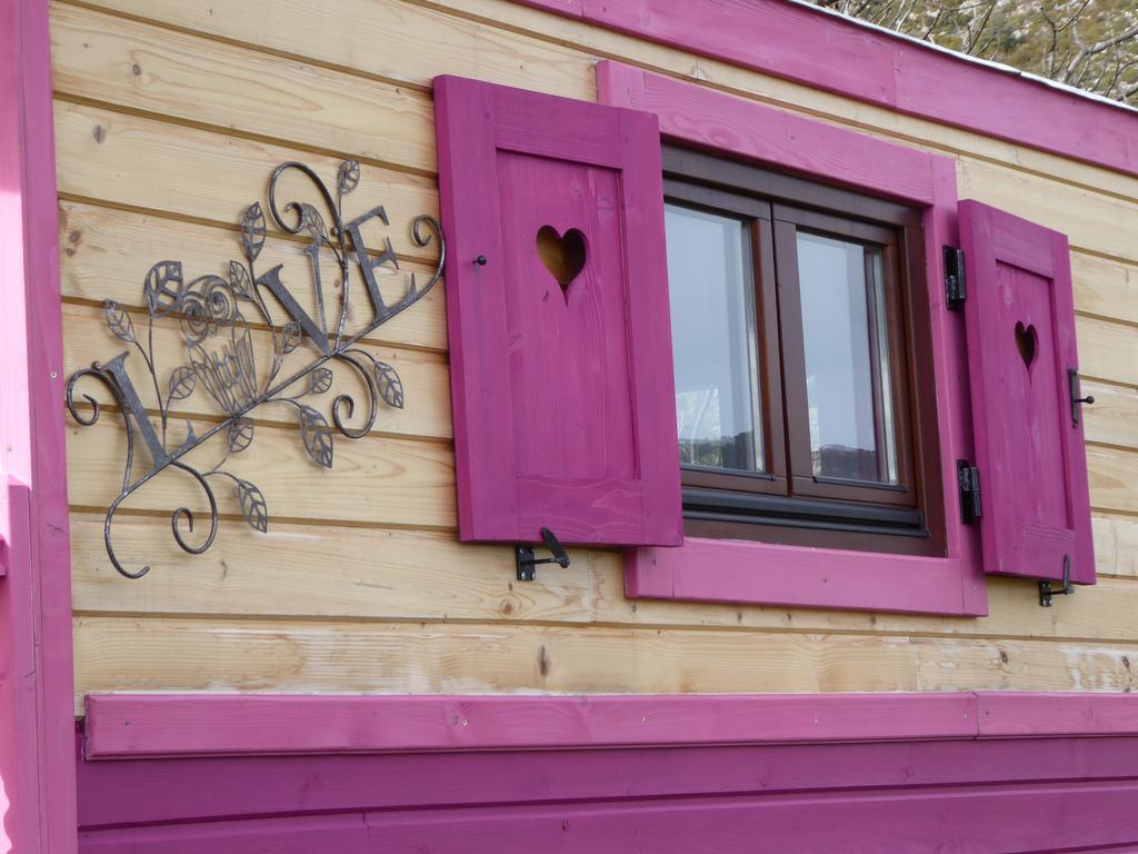 Ferme Saint Pierre 호텔 Bargème 외부 사진